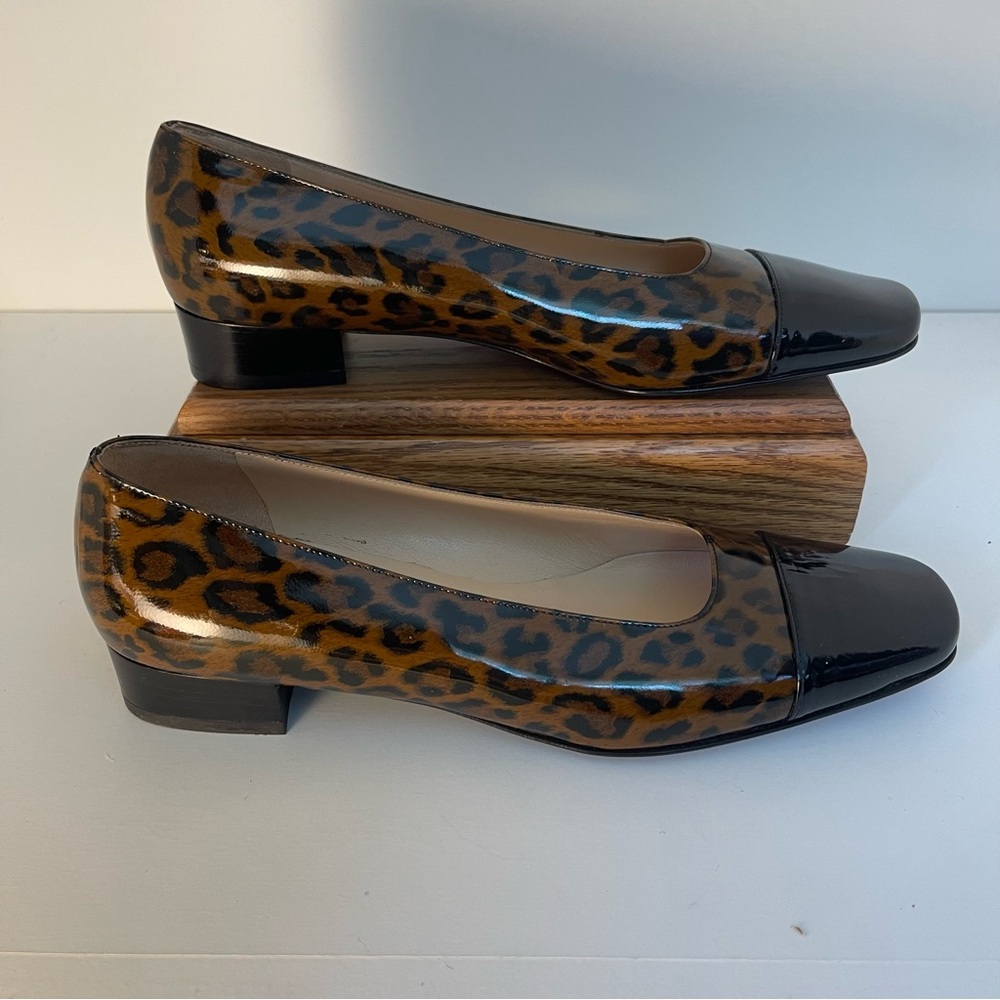 NWOB Salvatore Ferragamo Pax Leopard Print Patent Leather Low Heel Women's Shoes